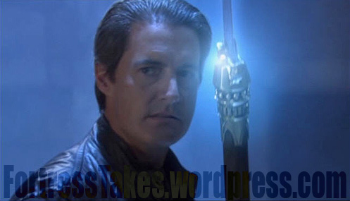 Paul Atriedes -er, I mean Kyle MacLachlan is so evil.  Just look at his hair!  You know that spear is in the wrong hands.